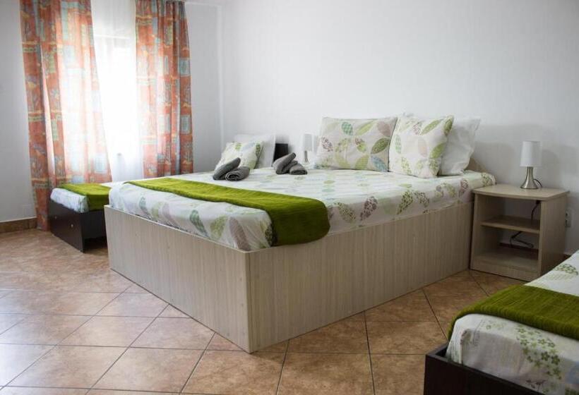 חדר משפחתי, Antorcha