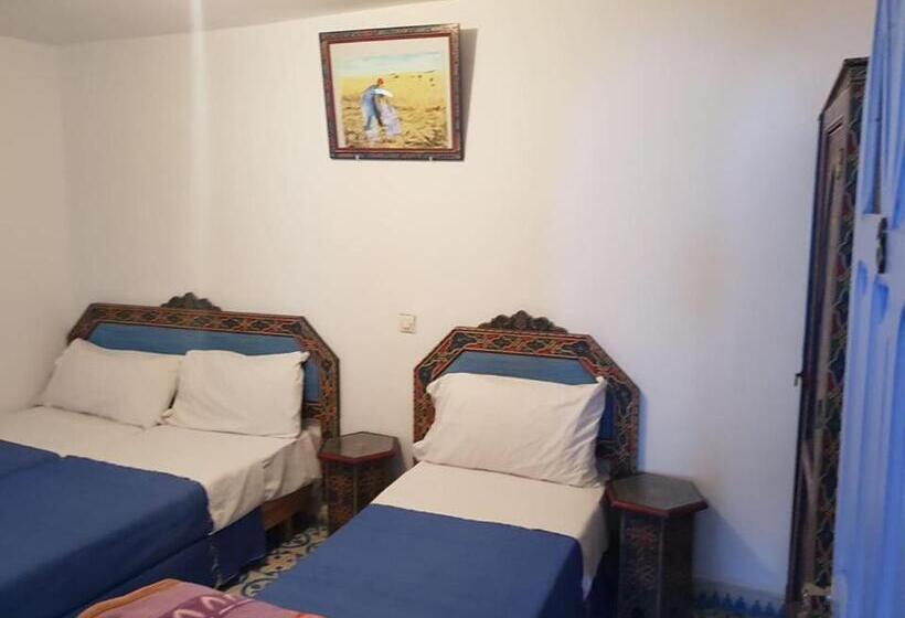 اتاق استاندارد سه نفره, Ouarzazate