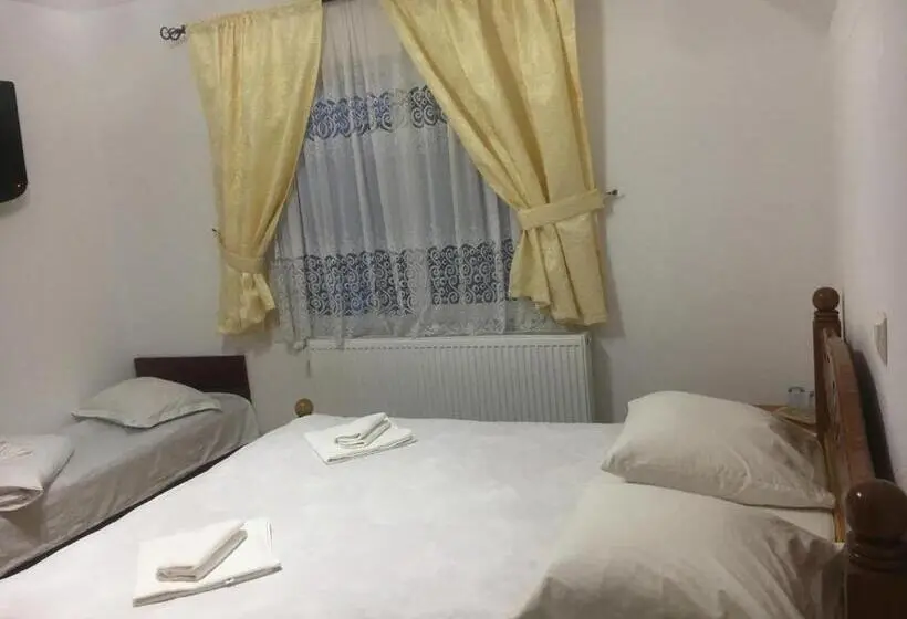 Standard Kolmen Hengen Huone, Pensiunea Magnolia