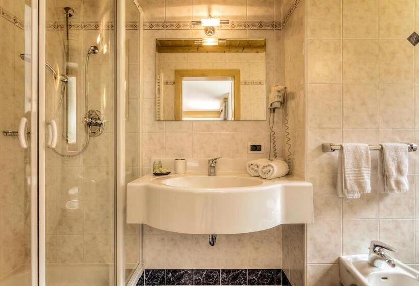 דירת שלושה חדרים, Residence Telemark