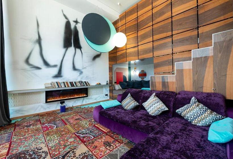 سوییت اجرایی, Inn Ozz