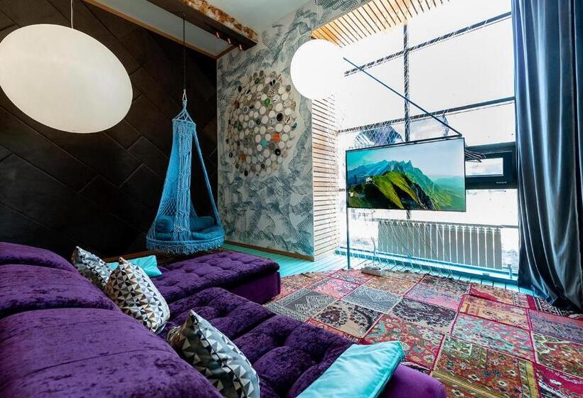 سوییت اجرایی, Inn Ozz