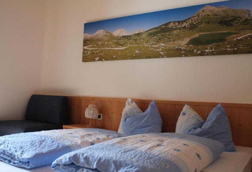 Habitació Estàndard, Pederü