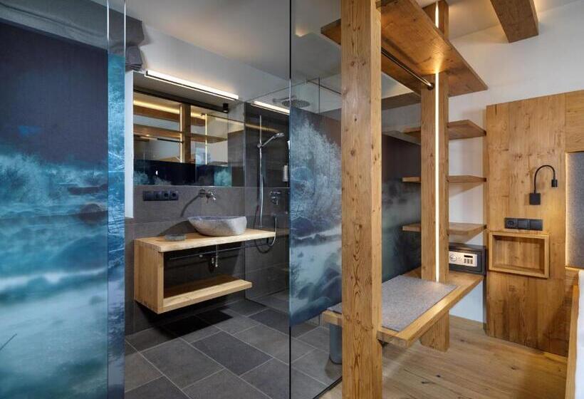 חדר סטנדרט לשלושה עם מרפסת, Apartments Riega