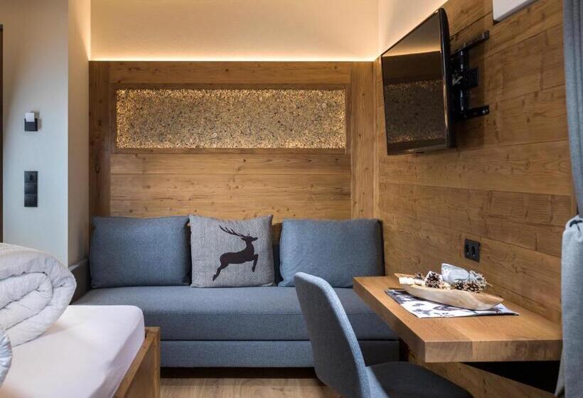 חדר סטנדרט לשלושה עם מרפסת, Apartments Riega