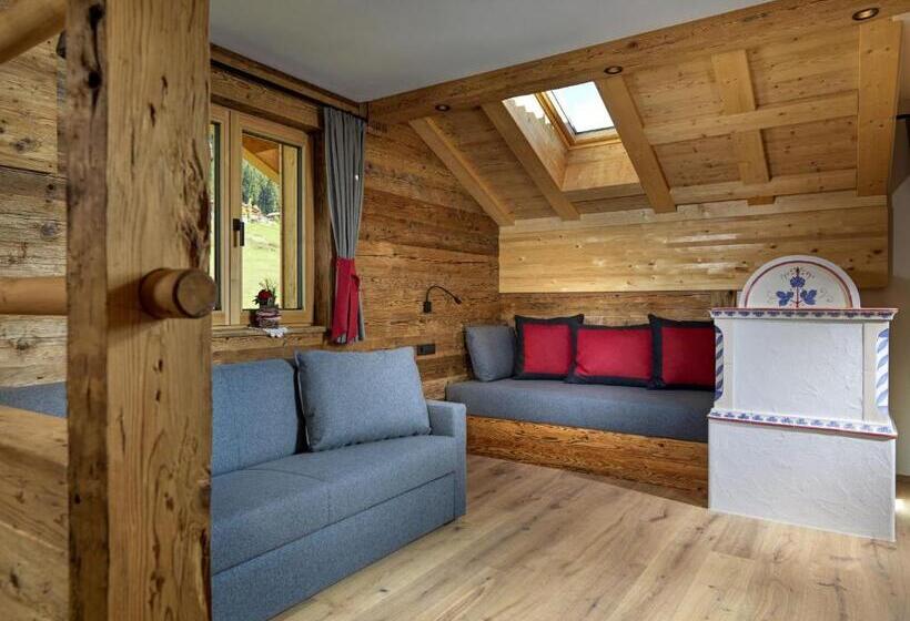 דירת שני חדרים, Apartments Riega