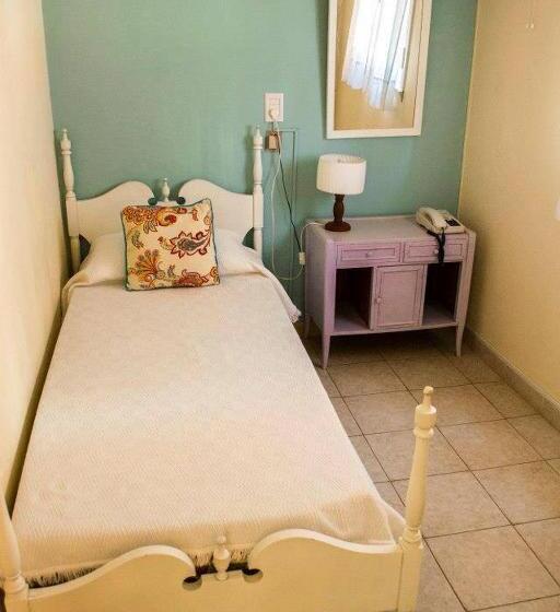 庭の見えるシングルルーム, Hosteria Belvedere