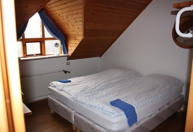 اتاق استاندارد سه تخته با سرویس بهداشتی مشترک, Skútustadir Guesthouse