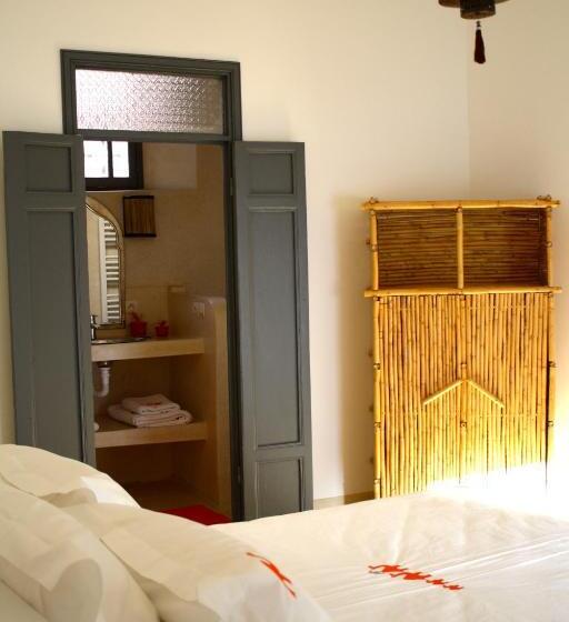 스탠다드 룸, Riad Yamcha