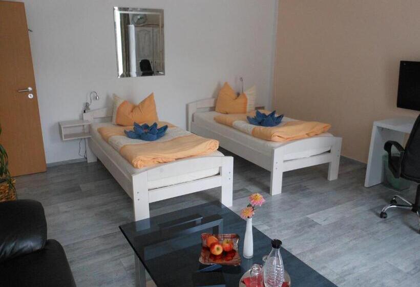 经济房, Pension Am Werder