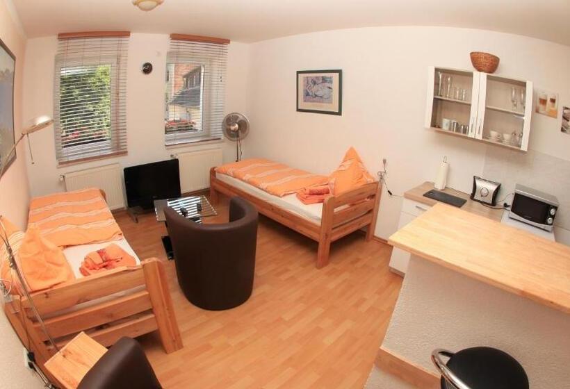 标准工作室, Pension Am Werder