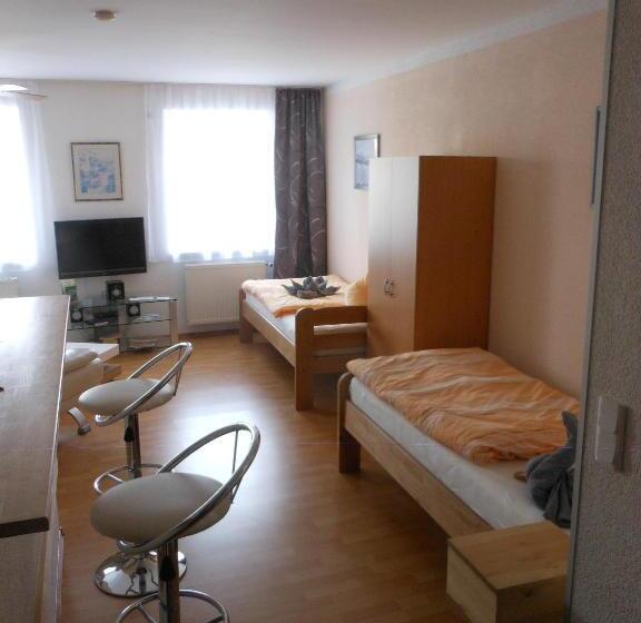 标准工作室, Pension Am Werder