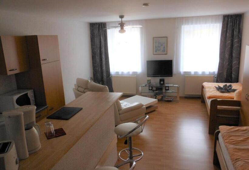 标准工作室, Pension Am Werder