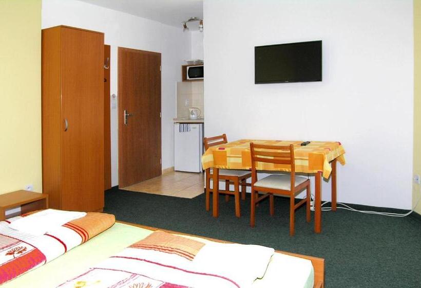 标准工作室带阳台, Apartmány Family Veľký Meder