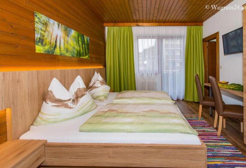 Номер Стандарт с Балконом, Pension Montana