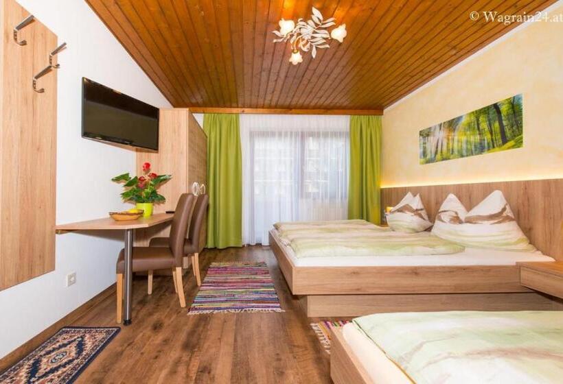 Трехместный Номер Стандарт с Видом, Pension Montana