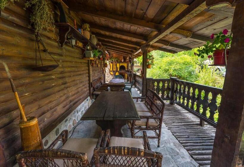 Дом 2 Спальни, Oasis Guest House