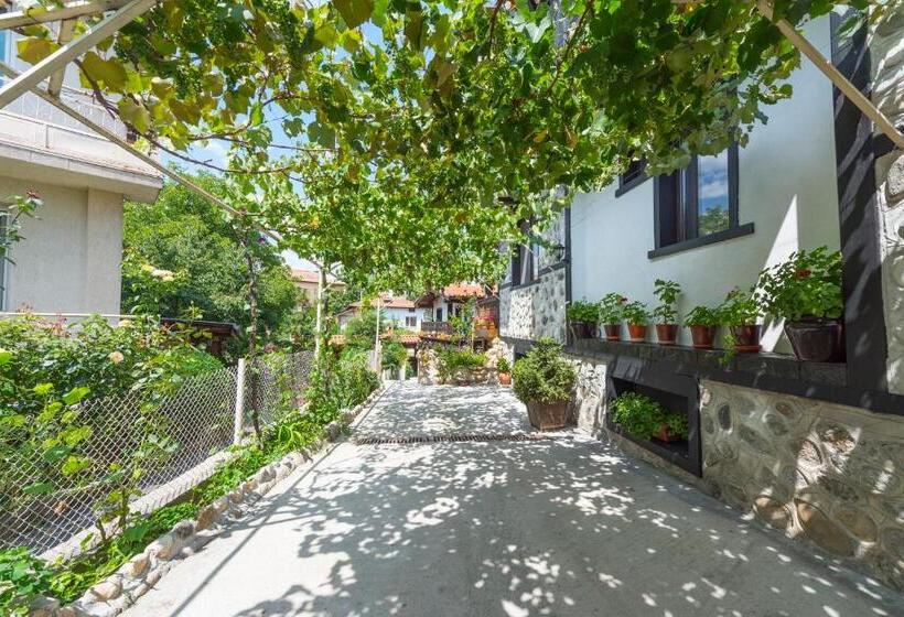 בית, 2 חדרי שינה, Oasis Guest House