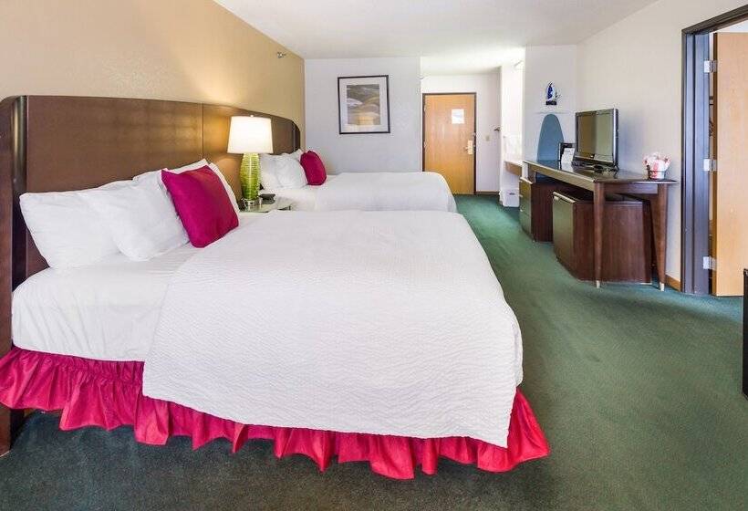 Номер Deluxe, Alliance Hotel And Suites
