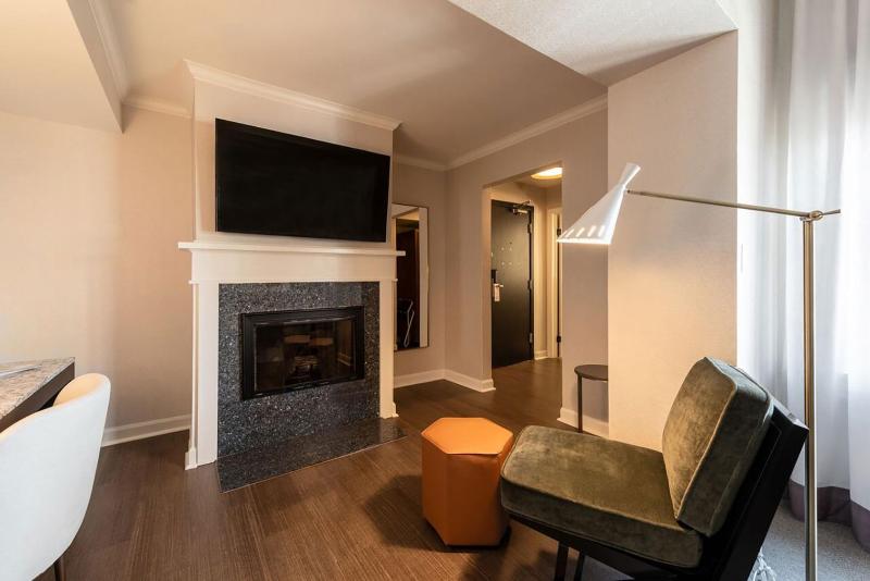 스탠다드 룸 킹사이즈 침대, Claridge House