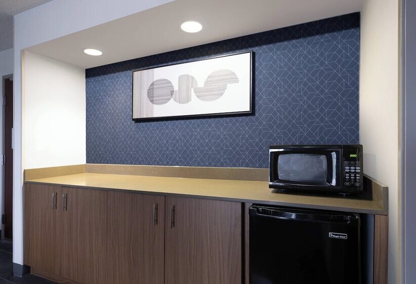 Люкс с Балконом, Courtyard Austin South