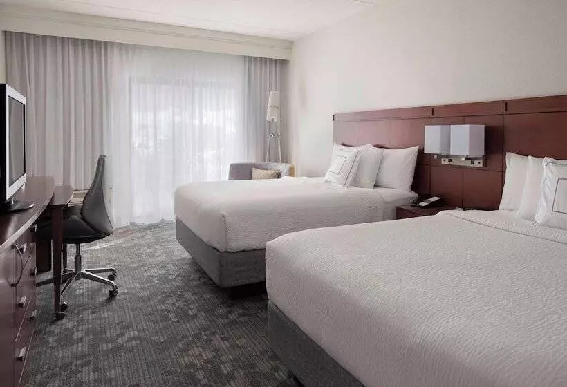 سوییت, Courtyard By Marriott Boston Norwood/canton