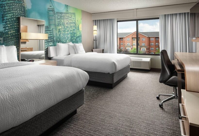 חדר סטנדרט שתי מיטות זוגיות, Courtyard Indianapolis At The Capitol