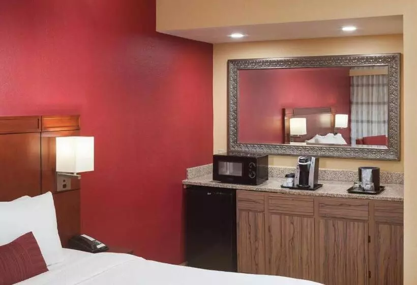 キングサイズベッドのデラックスルーム, Courtyard By Marriott Jackson Ridgeland