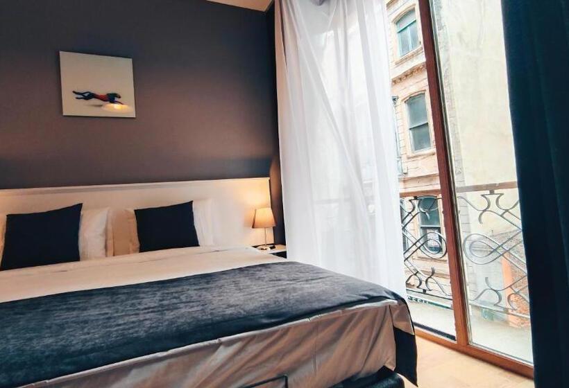 バルコニー付きデラックスルーム, Utarit Taksim