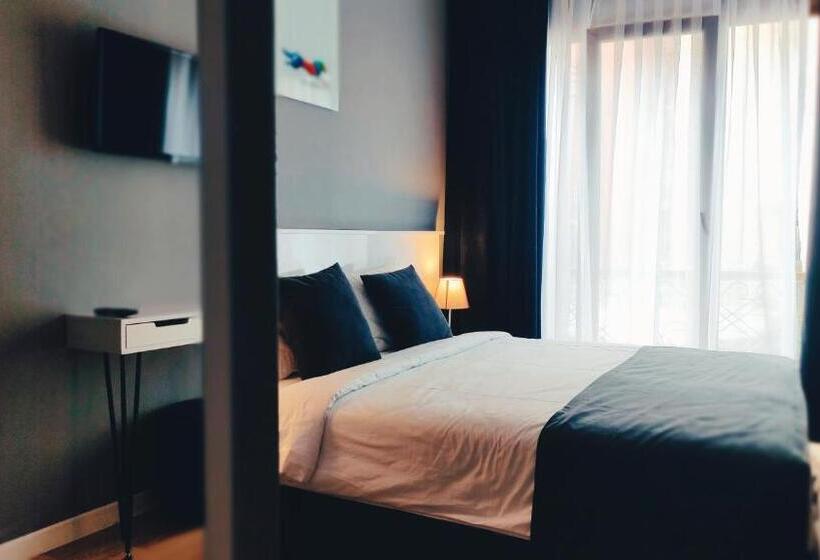 バルコニー付きデラックスルーム, Utarit Taksim