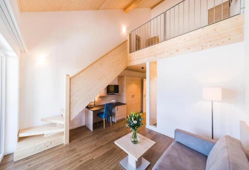 جناح جونيور, Aldiana Club Hochkönig