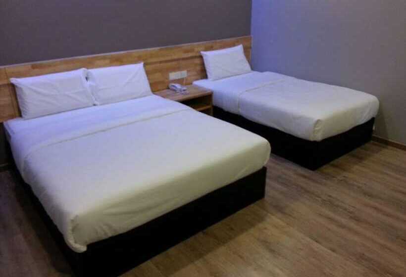 غرفة عائلية, Suria 18