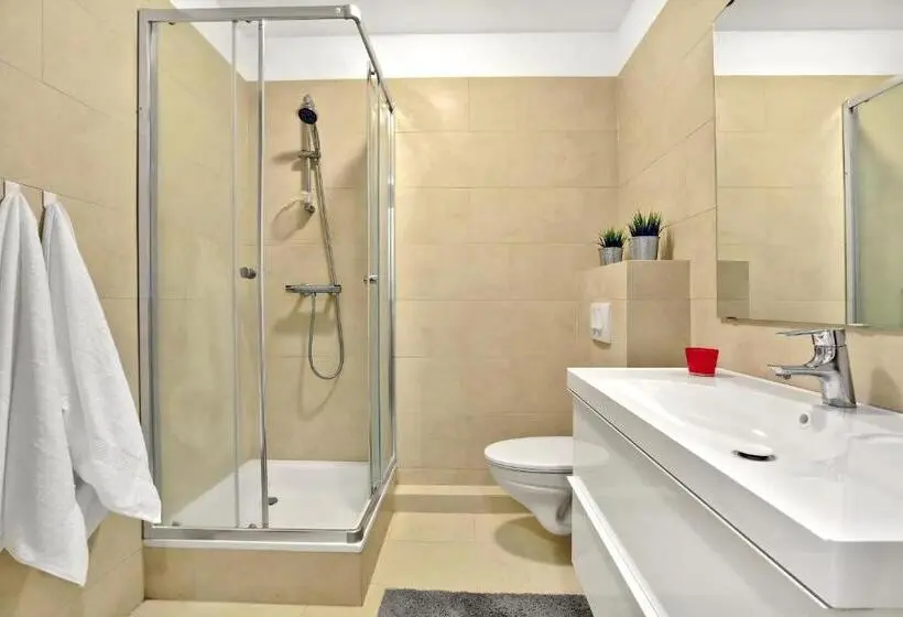 اتاق خانوادگی با سرویس بهداشتی مشترک, Lækur Guesthouse