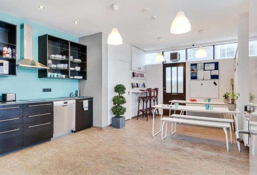 اتاق چهار تخته با دستشویی مشترک, Lækur Guesthouse