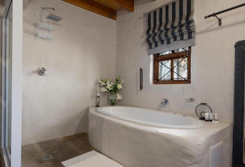 スイート, Mont D Or Monte Bello Estate