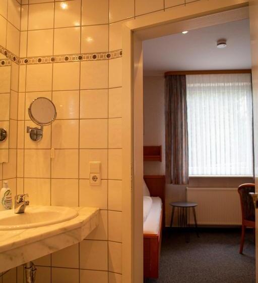 غرفة قياسية فردية, Waldfrieden