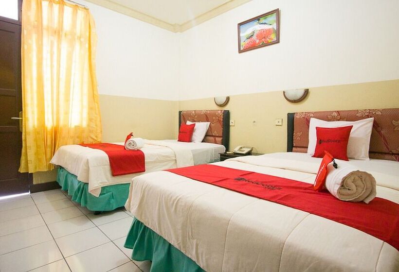 חדר סטנדרט, Reddoorz Plus Near Pelabuhan Bitung