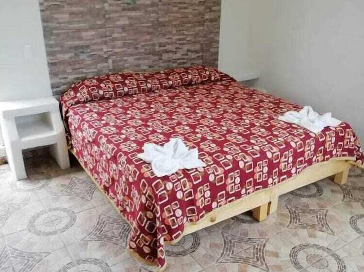 标准间, Tepehuakan