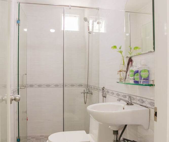 اتاق سوپریور, Hello Saigon Homestay