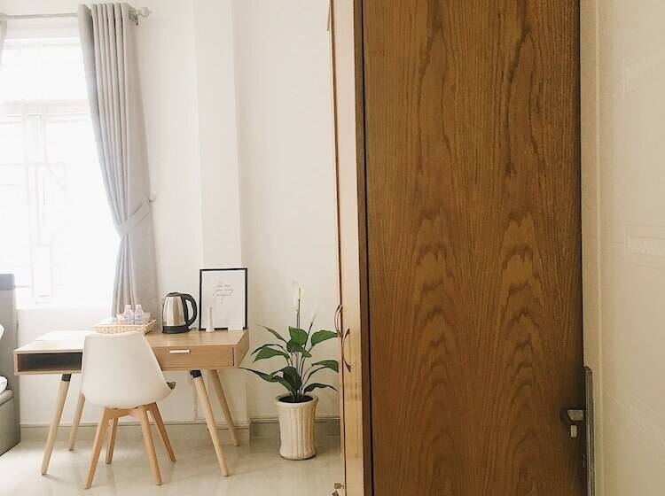 اتاق سوپریور, Hello Saigon Homestay