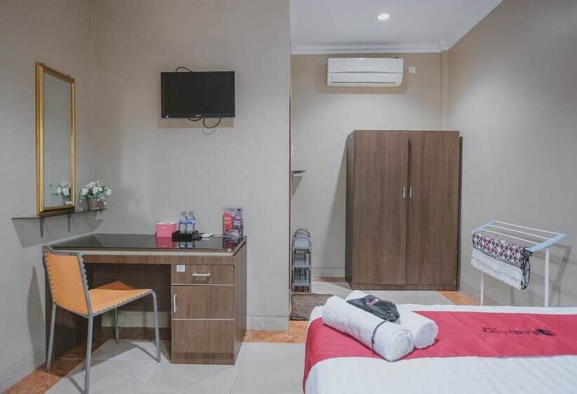 스탠다드 룸, Reddoorz Syariah Near Jamtos Jambi 2