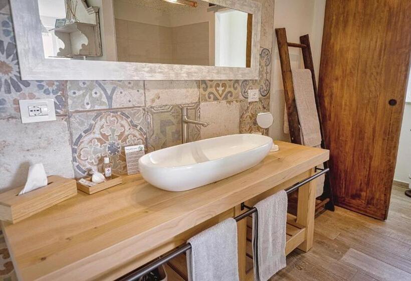 デラックススイート, Al Tirabusòn Country House