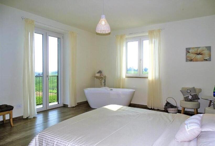 デラックススイート, Al Tirabusòn Country House