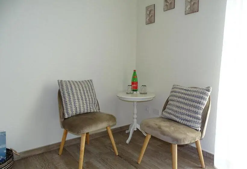 バルコニー付きデラックスルーム, Al Tirabusòn Country House