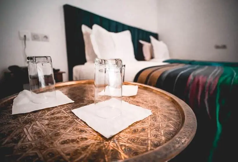 スイート, Riad Rasia