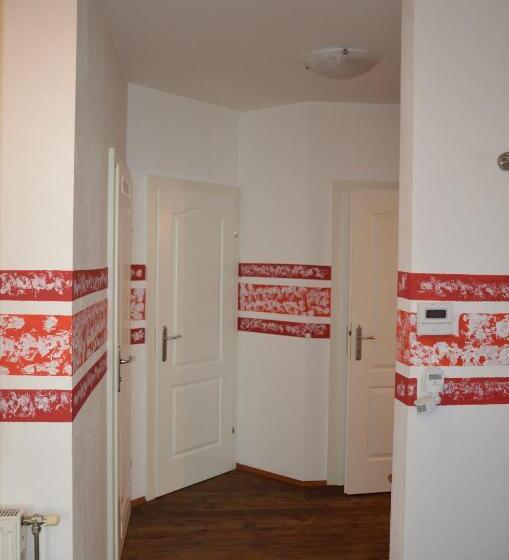 غرفة عائلية, Zimmervermietung Fasching