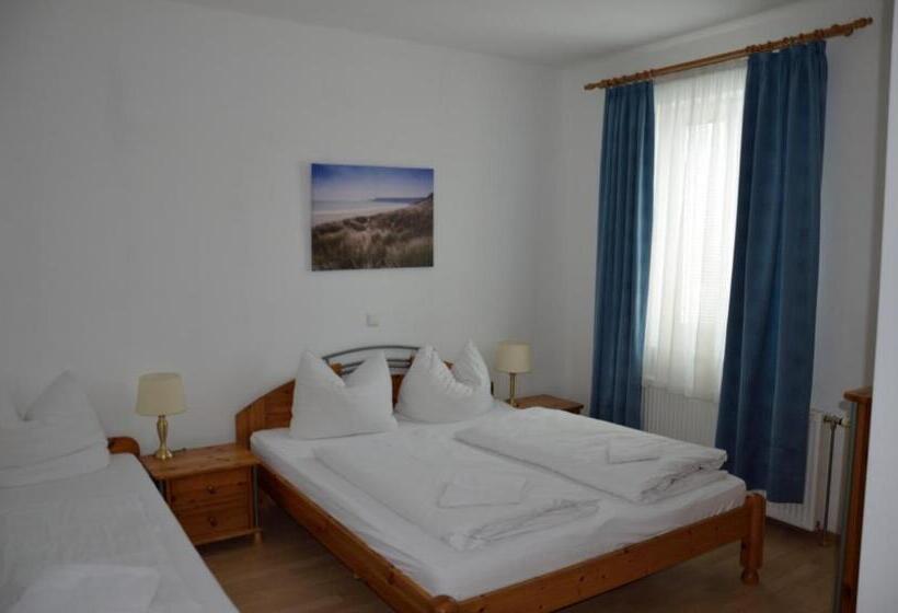 غرفة قياسية ثلاثية, Zimmervermietung Fasching