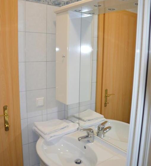 غرفة قياسية فردية, Zimmervermietung Fasching