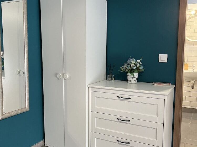 חדר סטנדרט, Lanskyrooms