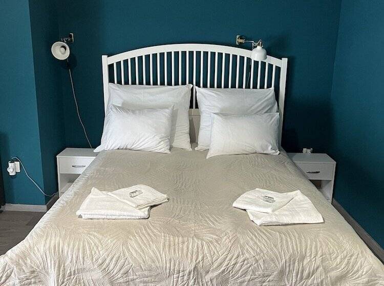 חדר סטנדרט, Lanskyrooms